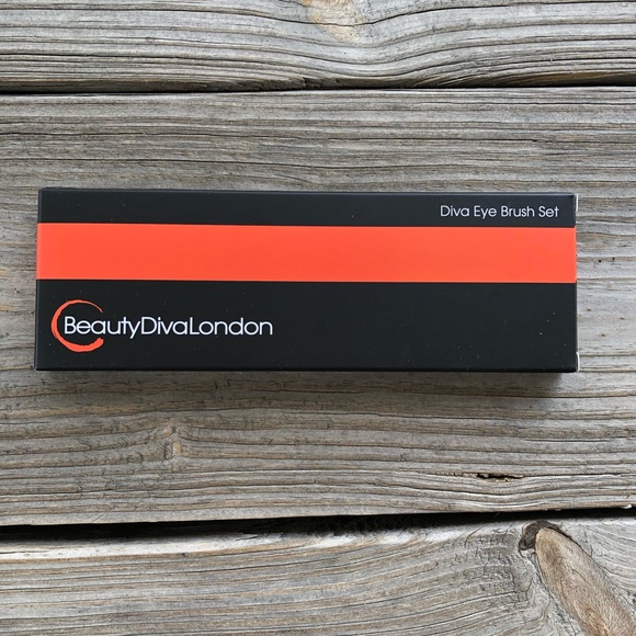 BEAUTY DIVA LONDON Dive Eye 4 Piece Brush Set - Picture 4 of 7